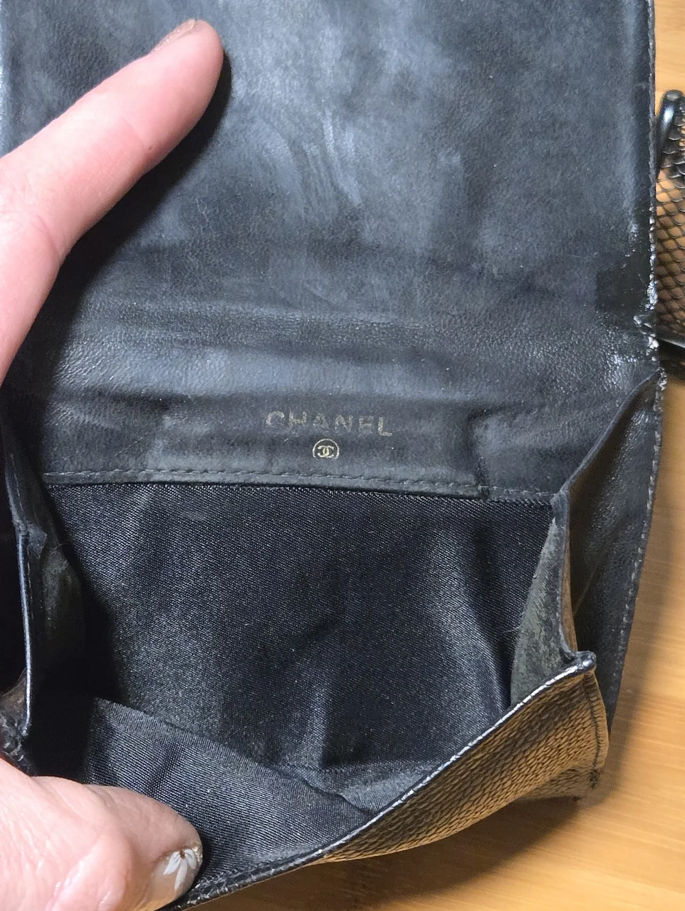 CHANEL BLACK CAVIAR LEATHER BIFOLD WALLET - Picture 11 of 16